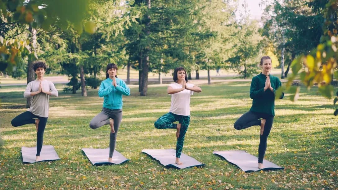 3 Ways Yoga Courses Can Support Your Weekly Routine